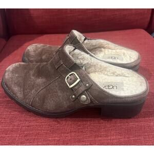 UGG 1910 Lili Brown Shearling Buckle Slip On Clogs Mules Comfort Shoe Size 9